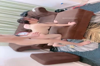Phim sex hd Sự va chạm tình dục với người hàng xóm tầng dưới ở trung tâm thương mại